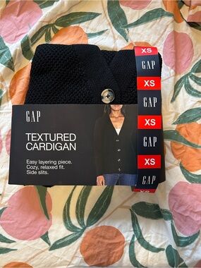 Gap Ladies Textured Cardigan - NWT